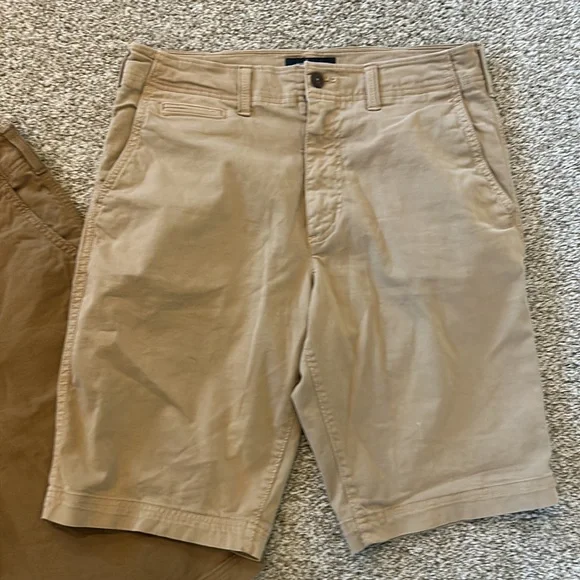 Men’s American Eagle Chino Shorts - Picture 3 of 9